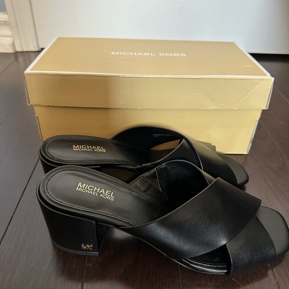 MICHAEL KORS Black Abbot Criss Cross Mules Block Heels | 6.5 | LIKE NEW WITH BOX - Picture 10 of 11